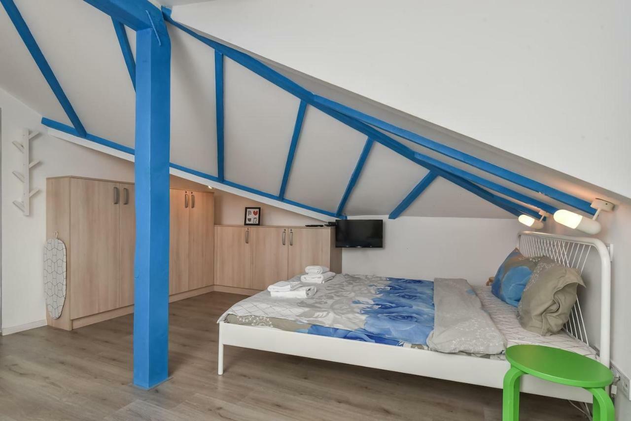 The Ivy House - A Cozy Attic Near The City Center By Flat Mаnager Sofia Ngoại thất bức ảnh